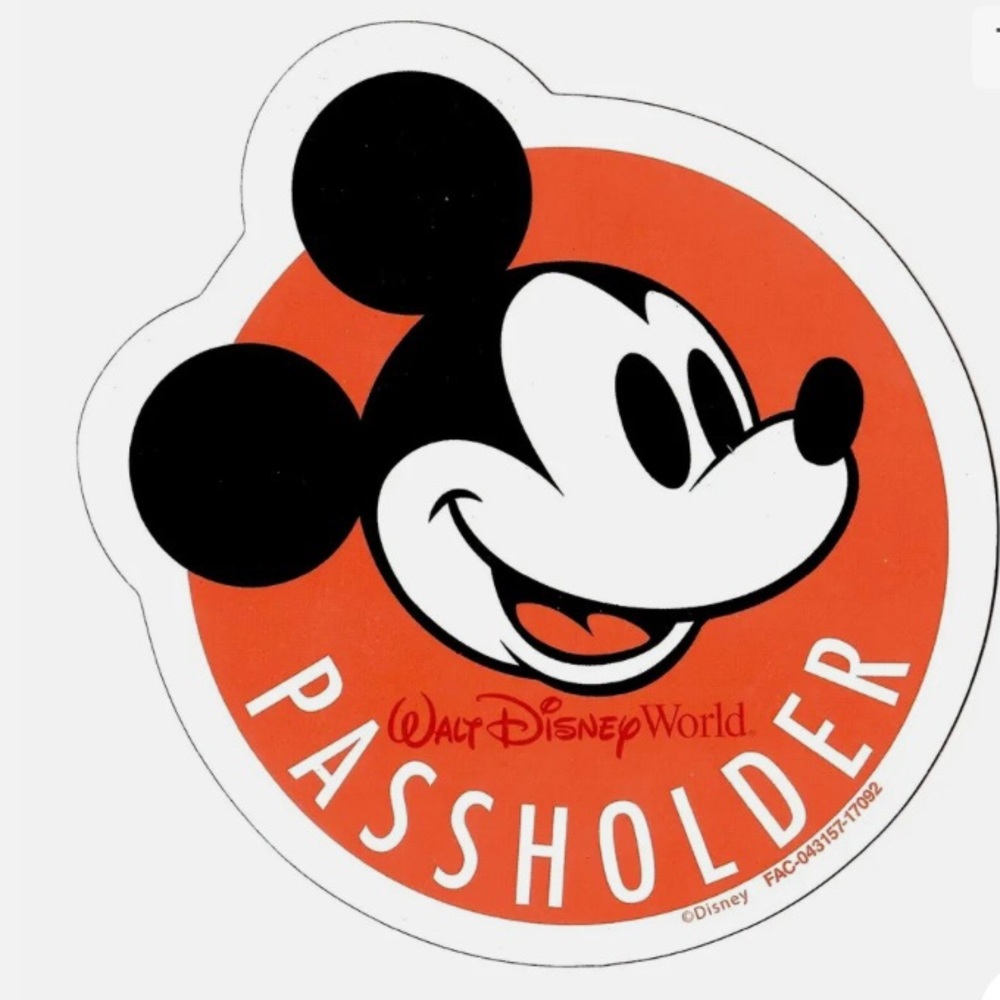 DISNEY Authentic WDW Orange Mickey Mouse Magnet NEW. 2016 LIMITED EDITION EUC - Picture 4 of 9